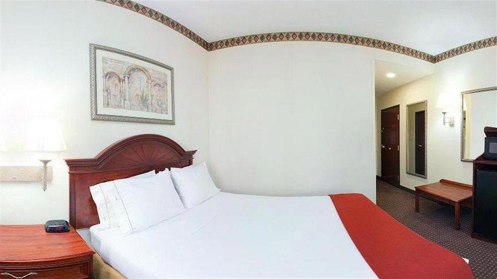 Holiday Inn Express Toledo-Oregon By Ihg Luaran gambar