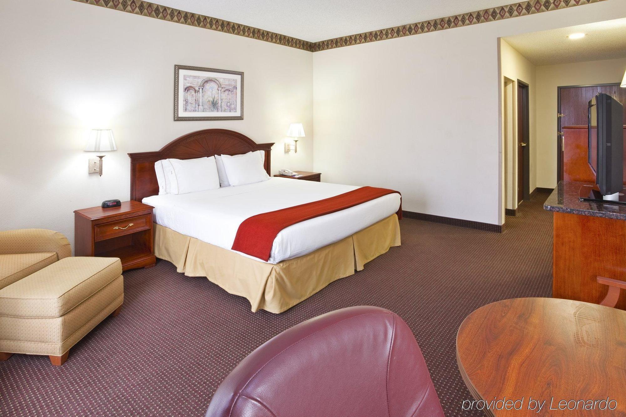 Holiday Inn Express Toledo-Oregon By Ihg Bilik gambar