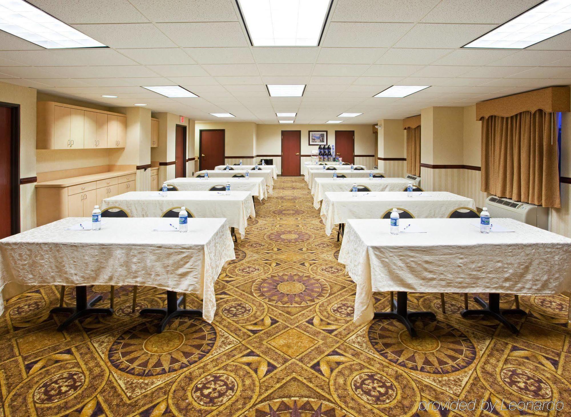 Holiday Inn Express Toledo-Oregon By Ihg Luaran gambar