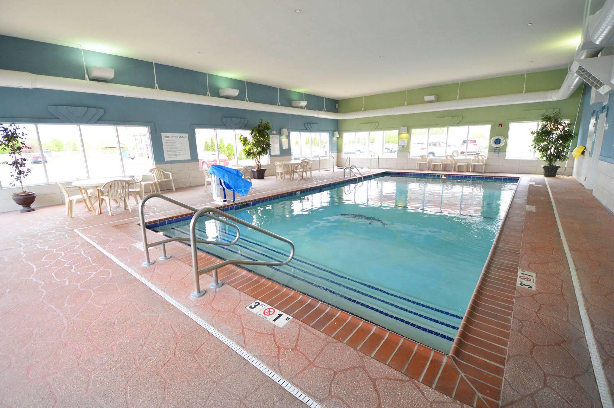 Holiday Inn Express Toledo-Oregon By Ihg Luaran gambar